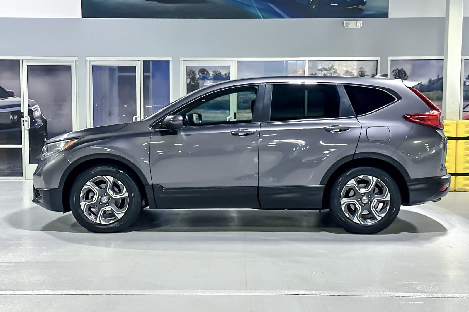 Certified 2018 Honda CR-V EX-L image 2
