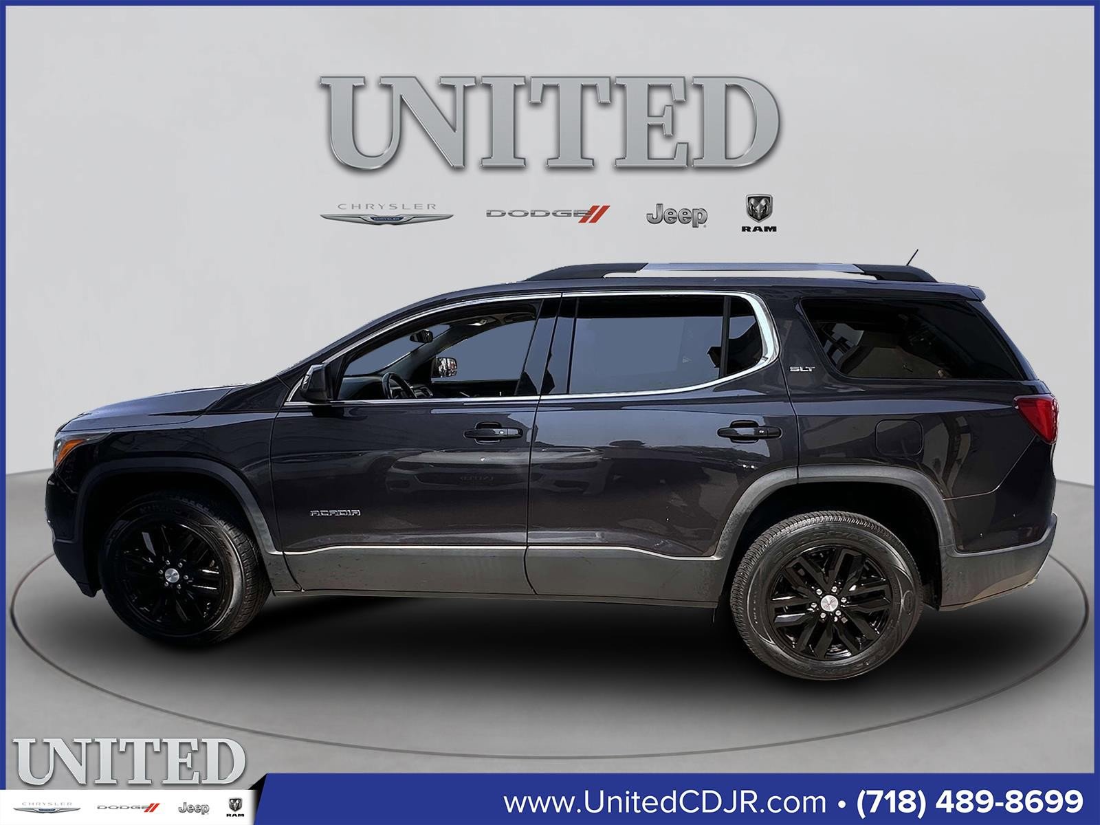 Used 2019 GMC Acadia SLT image 2