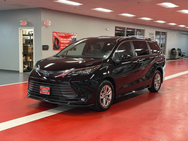 Certified 2025 Toyota Sienna XLE w/ XLE Plus Package AWD/4WD image 7
