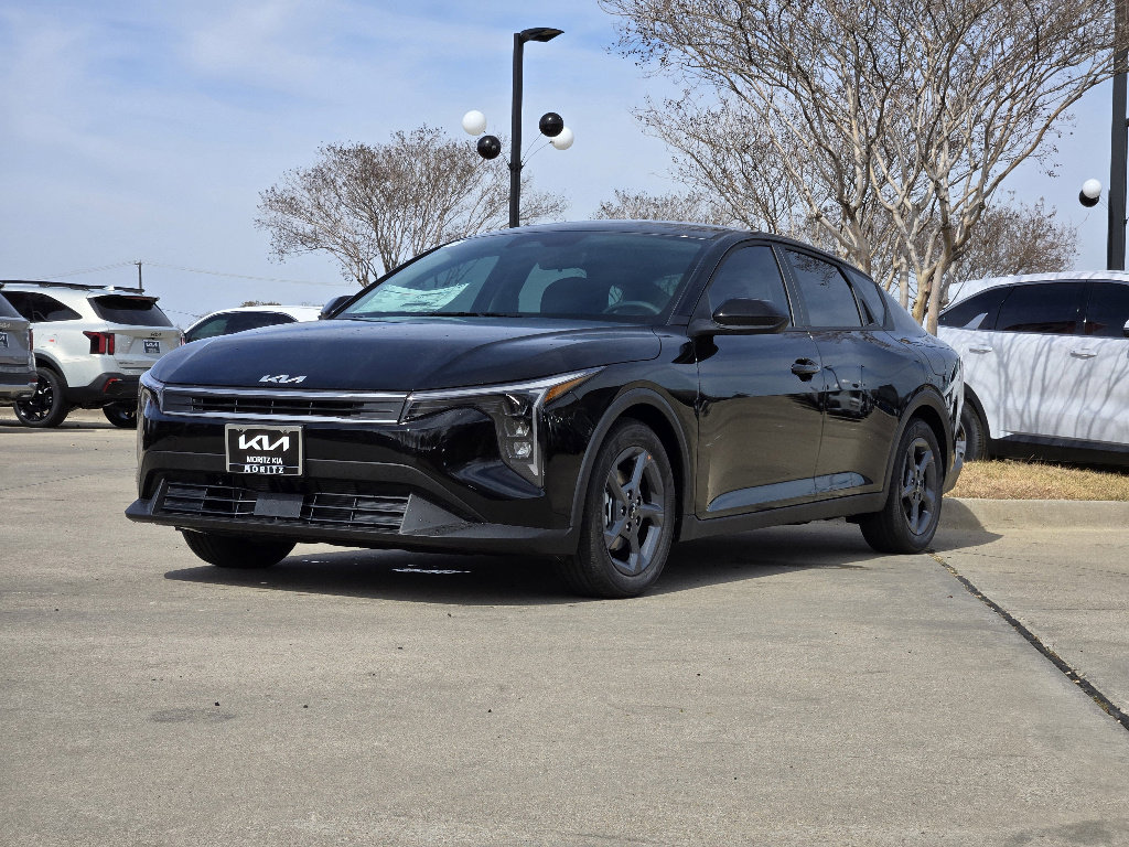 New 2026 Kia K4 LXS image 2