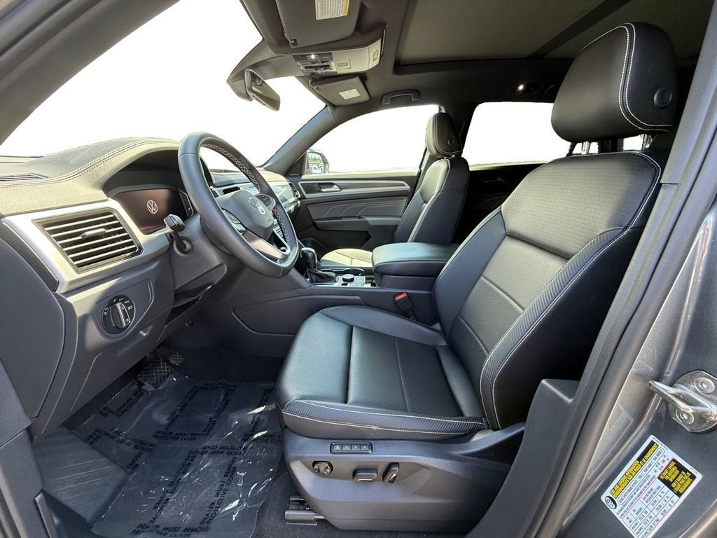 Used 2023 Volkswagen Atlas Cross Sport SEL AWD/4WD image 9