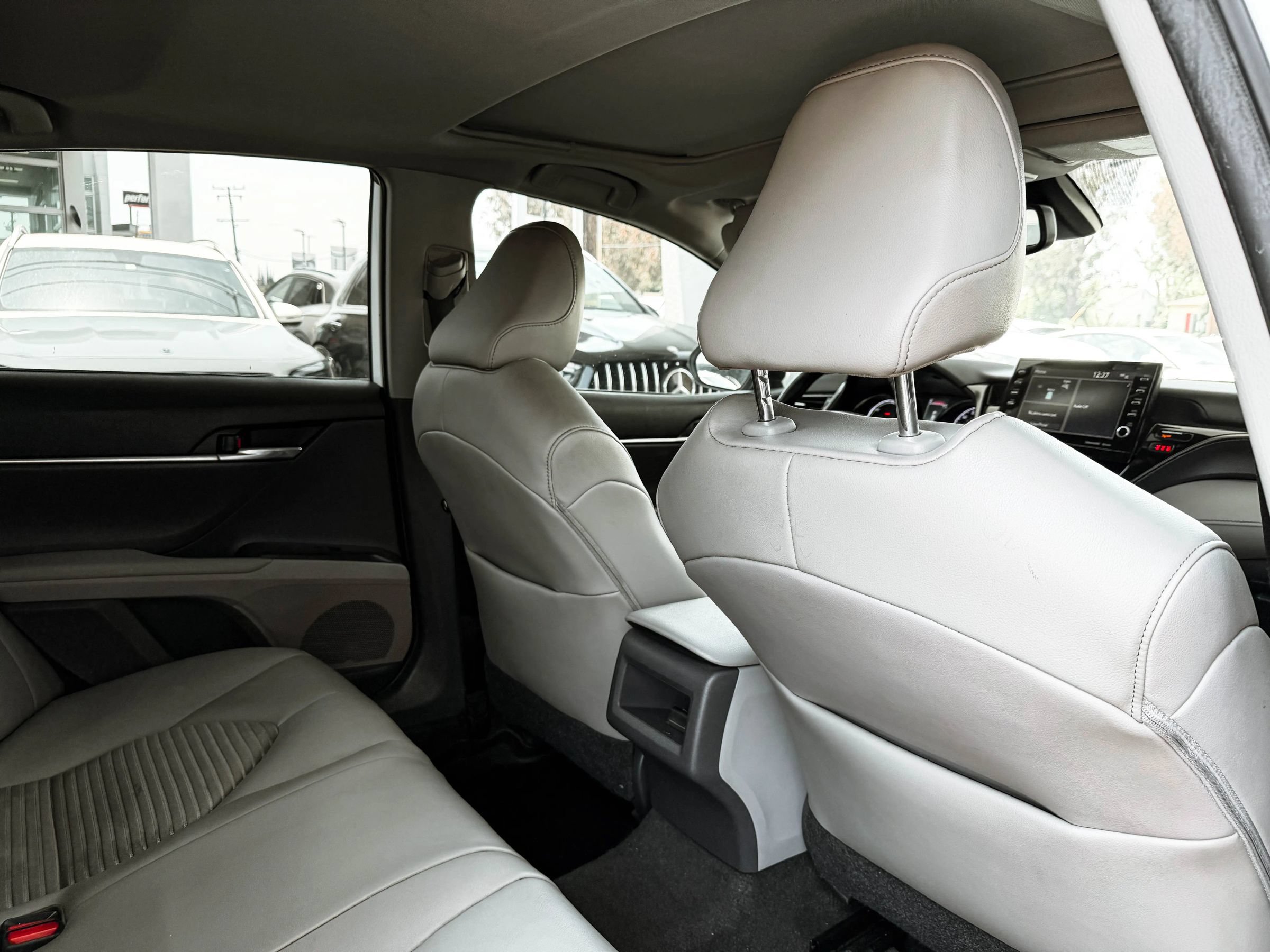 Used 2021 Toyota Camry SE w/ Audio Upgrade Package FWD image 27