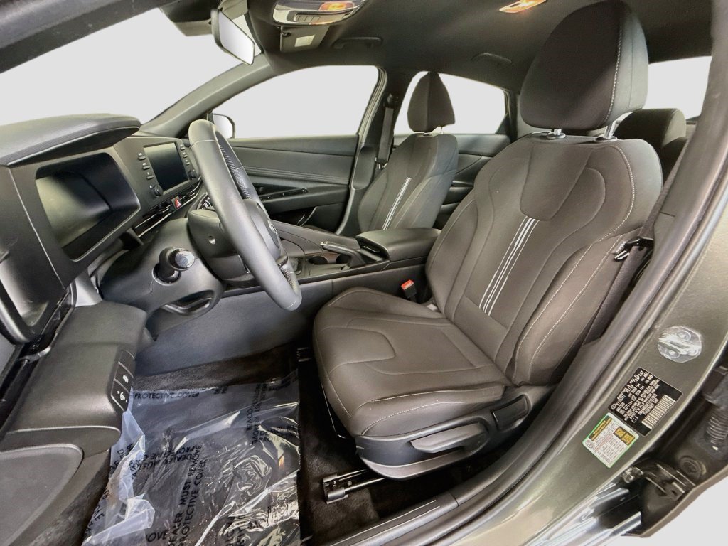 Used 2026 Hyundai Elantra Sport FWD image 21