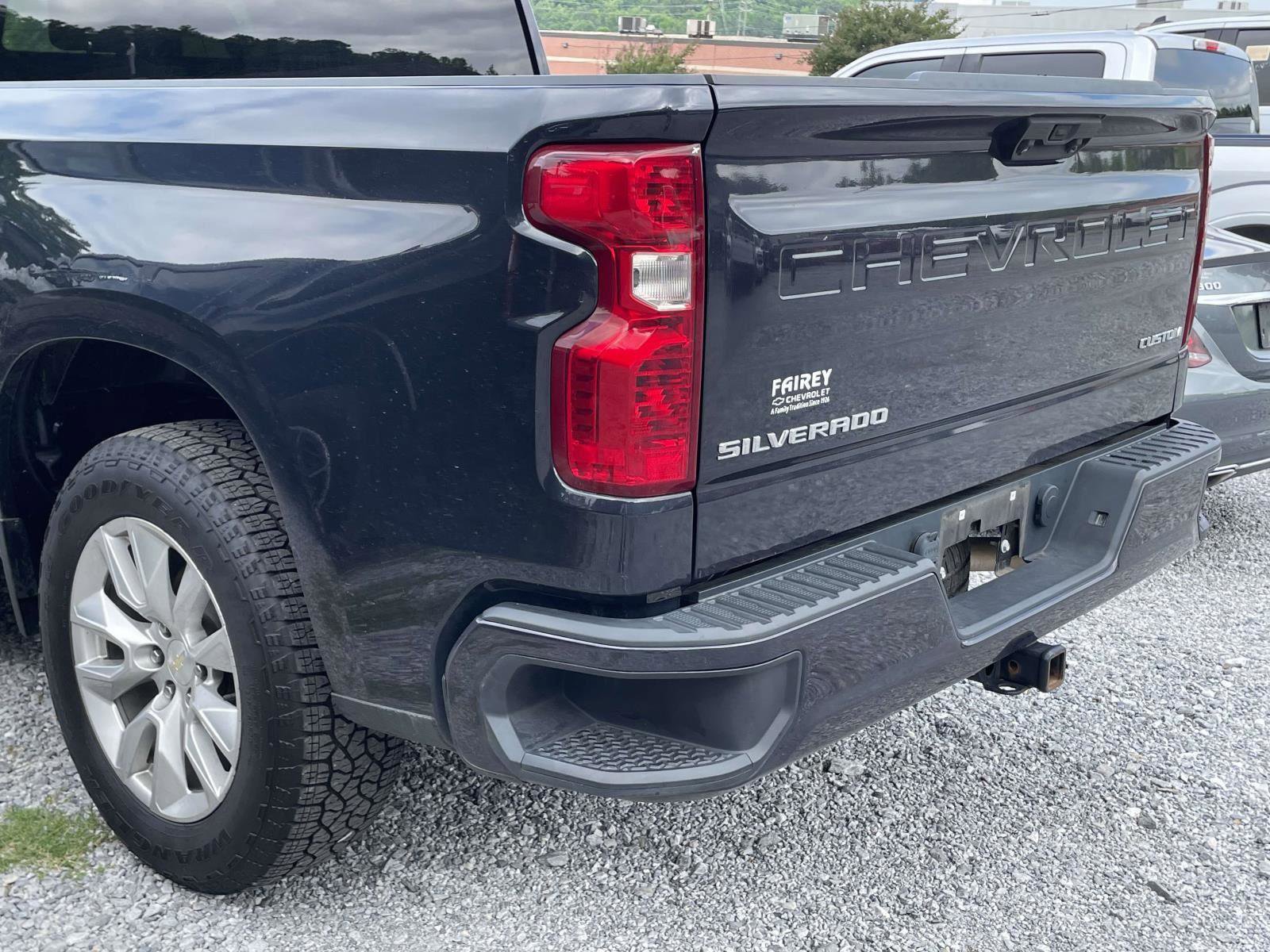 Used 2022 Chevrolet Silverado 1500 Custom RWD image 12