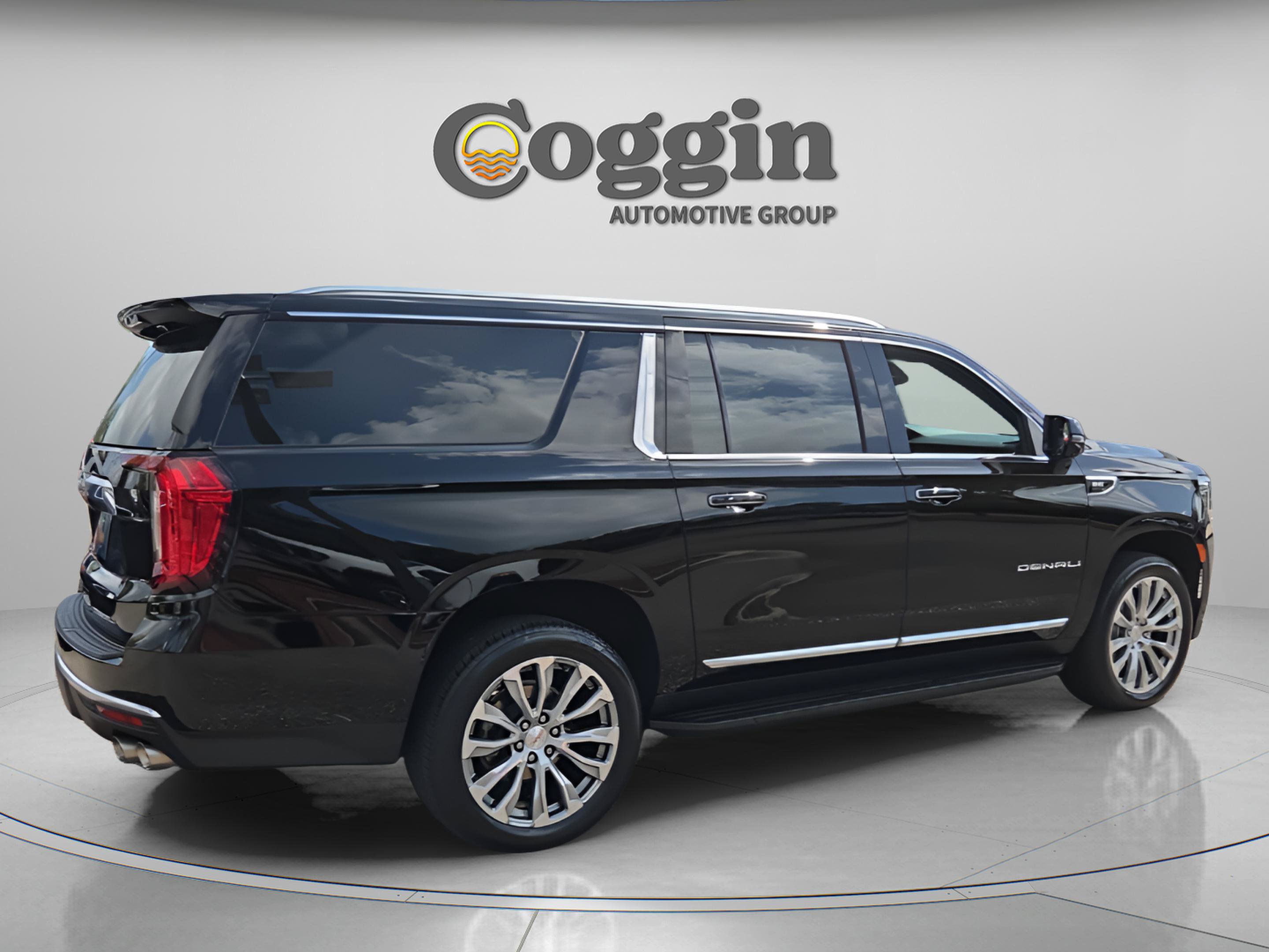 Certified 2024 GMC Yukon XL Denali w/ Advanced Technology Package AWD/4WD image 5