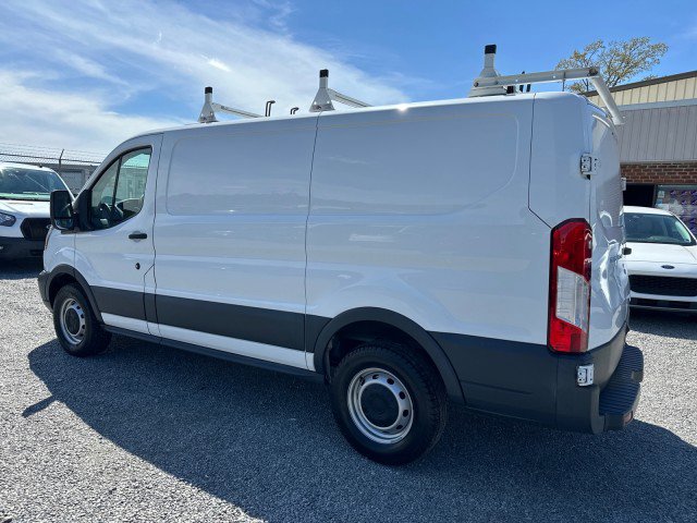 Used 2017 Ford Transit 250 130 Low Roof image 12