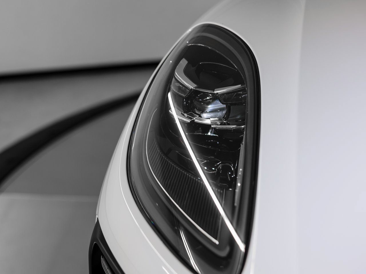 New 2026 Porsche Macan S AWD/4WD image 13