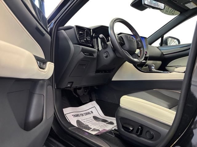Used 2024 Lexus NX 350 AWD image 8