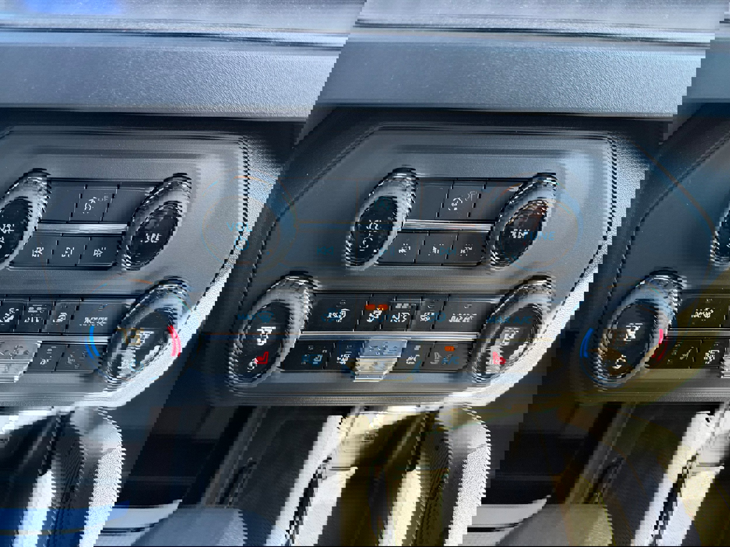 New 2026 Ford Bronco Big Bend w/ Black Diamond Package image 27