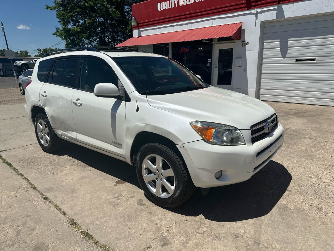 Used 2006 Toyota RAV4 Limited AWD/4WD image 3