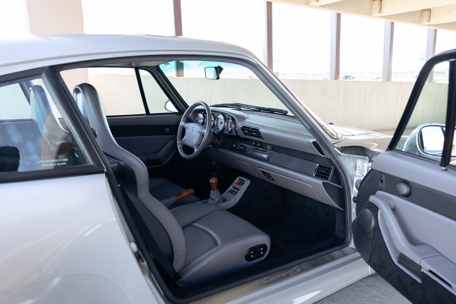Used 1998 Porsche 911 Carrera S RWD image 61