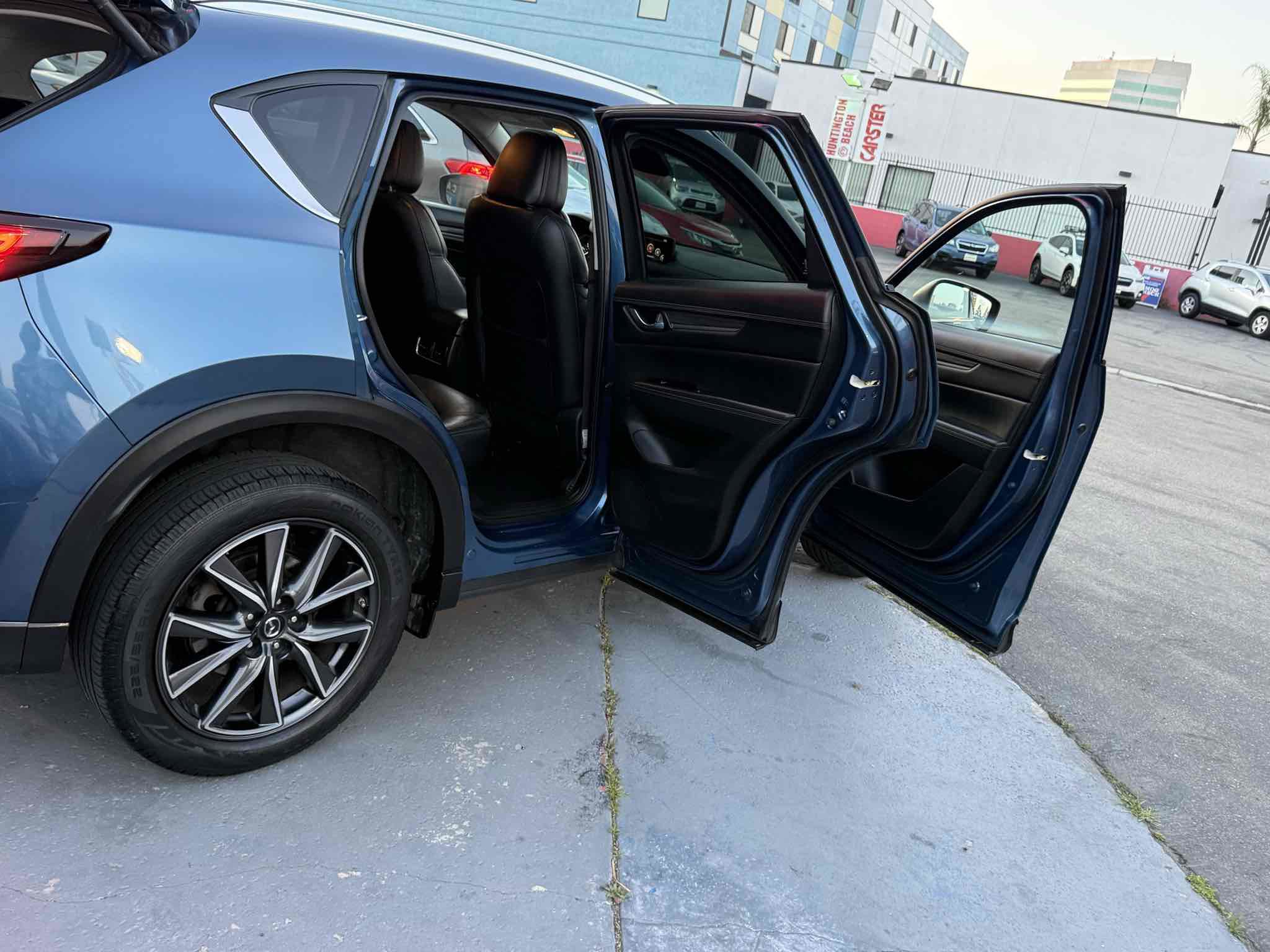 Used 2017 MAZDA CX-5 Grand Touring w/ Premium Package AWD/4WD image 49