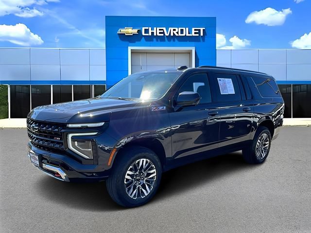Used 2025 Chevrolet Suburban Z71 AWD/4WD image 7