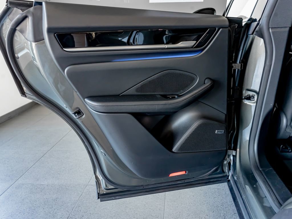 Certified 2024 Porsche Macan 4 Electric image 23