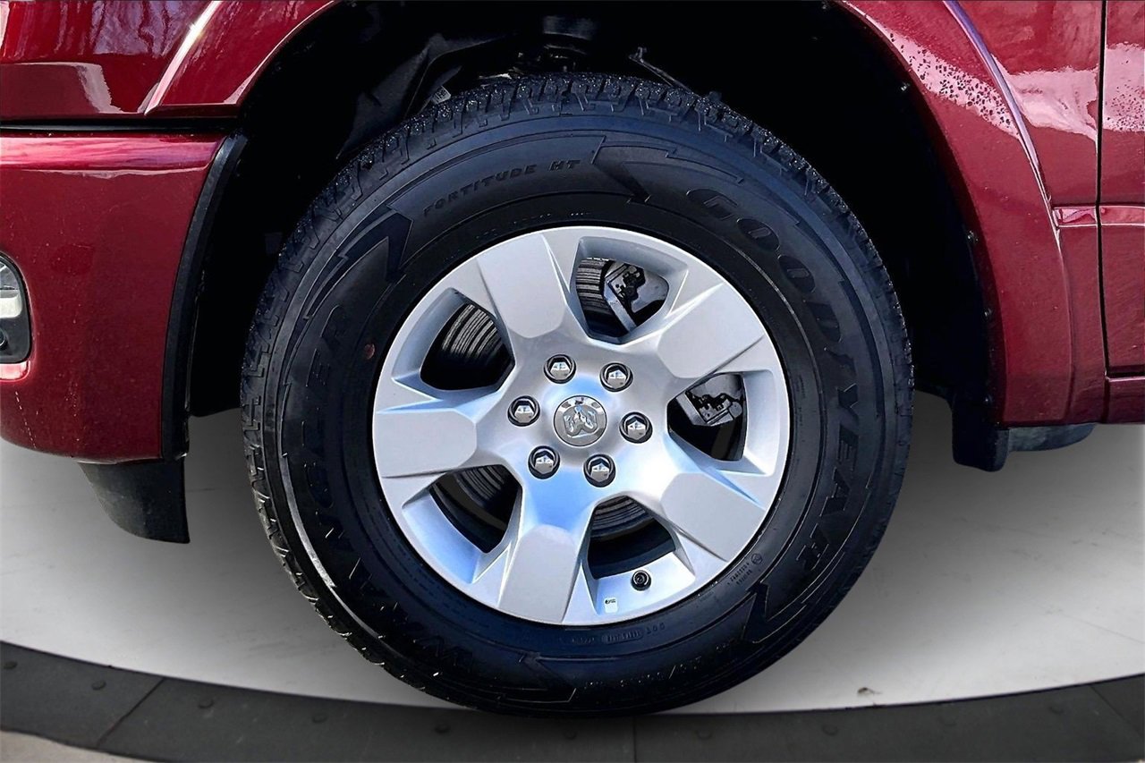 Certified 2025 RAM 1500 Big Horn image 31