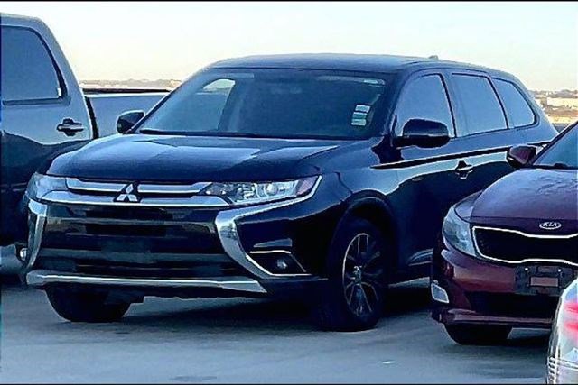 Used 2019 Nissan Armada SL w/ Premium Package image 5