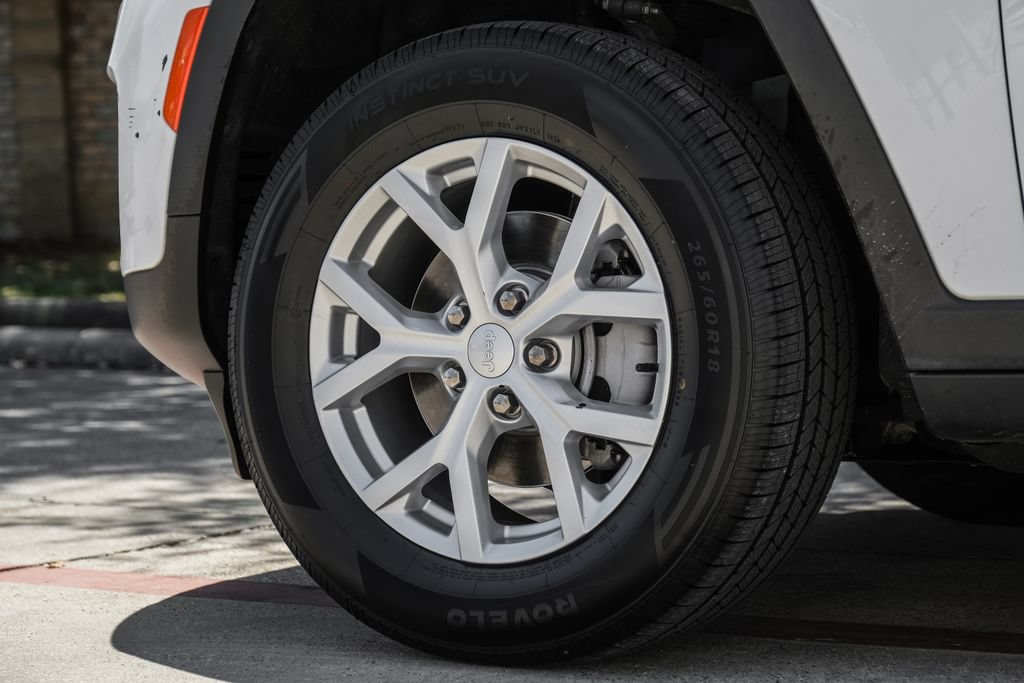 Used 2023 Jeep Grand Cherokee Limited RWD image 70