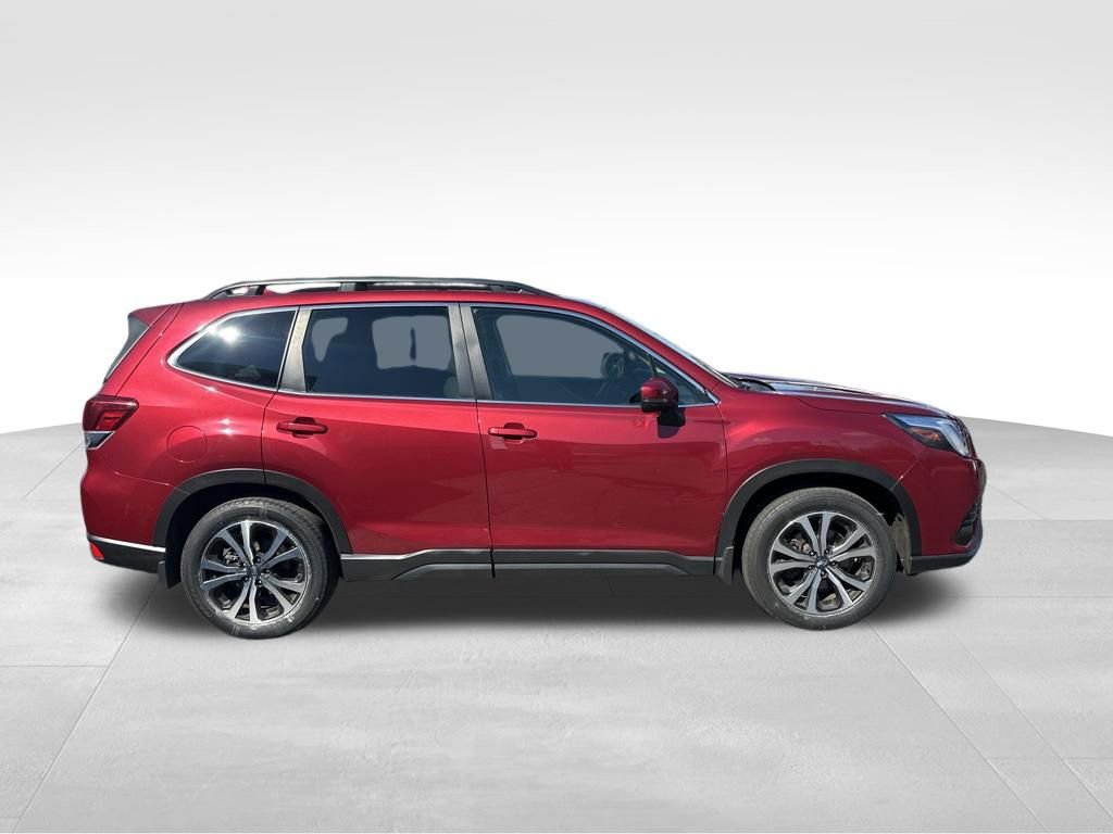 Used 2023 Subaru Forester Limited AWD/4WD image 7