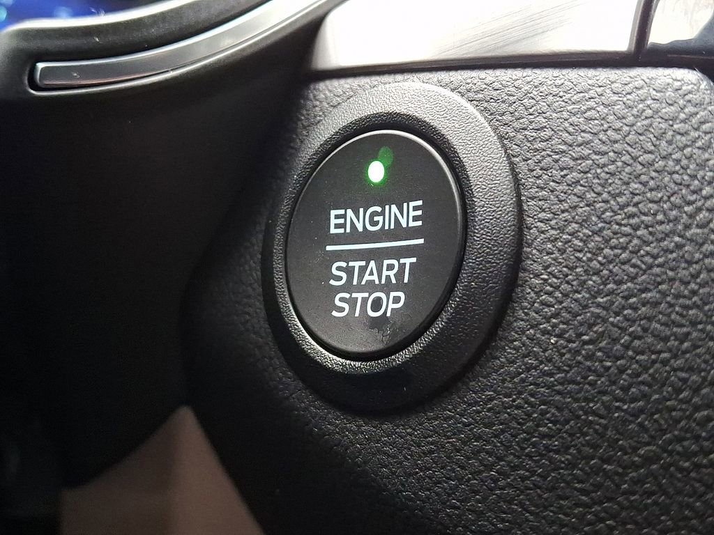 Used 2022 Ford Escape Titanium w/ Class II Trailer Tow Package image 26