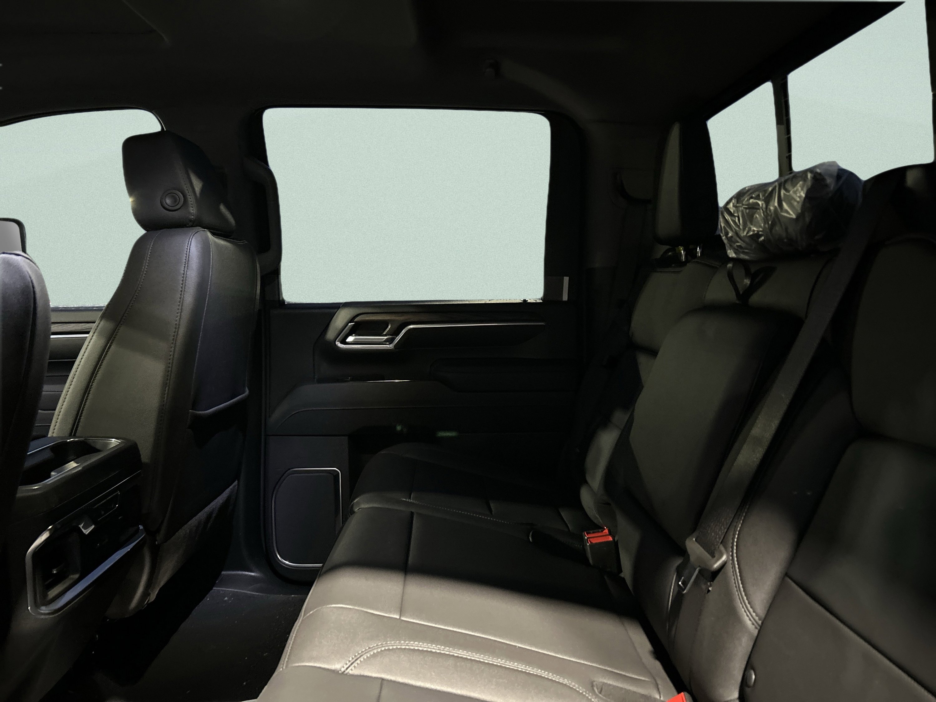 New 2026 GMC Sierra 2500 SLT w/ Max Trailering Package image 13