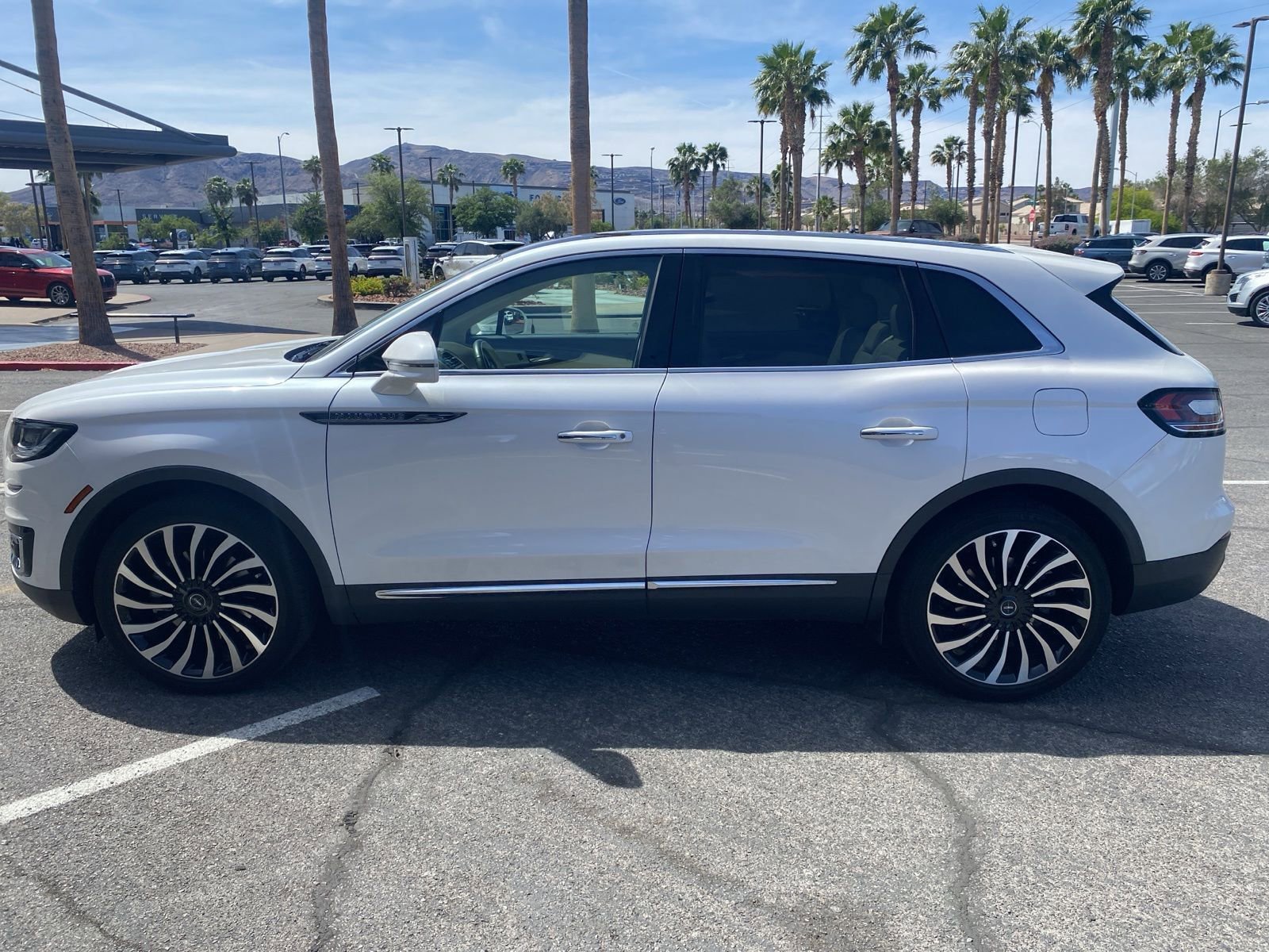 Used 2019 Lincoln Nautilus Black Label w/ Cargo Utility Package image 8