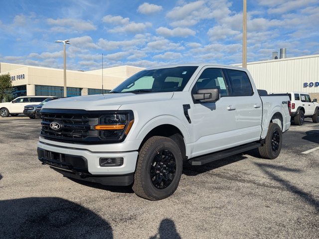 New 2025 Ford F150 XLT w/ Equipment Group 302A MID image 9