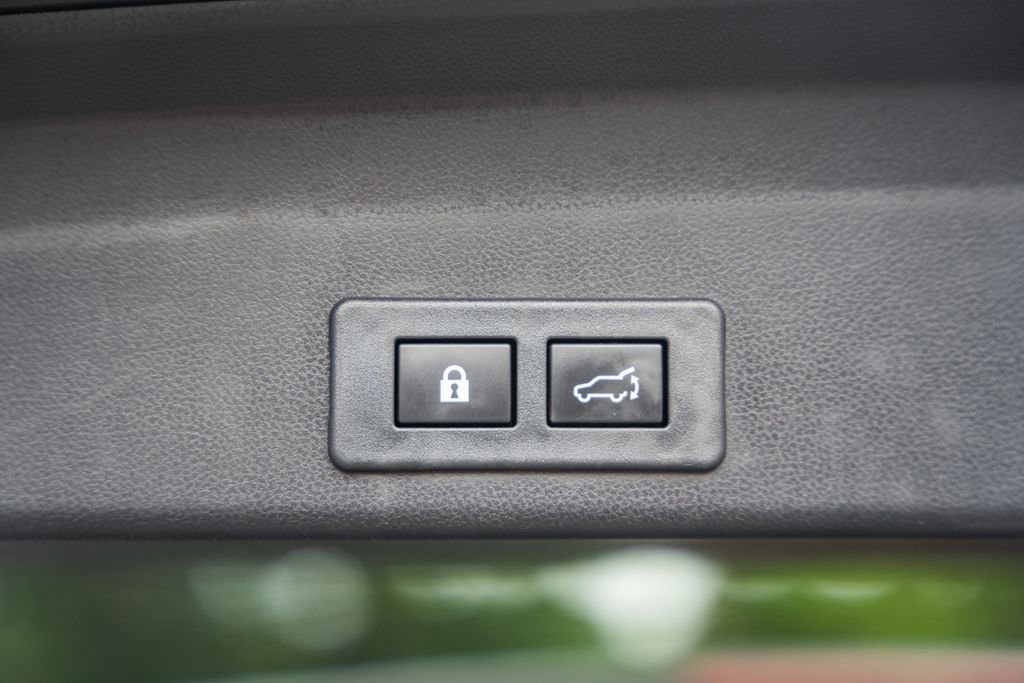 Used 2023 Subaru Ascent Limited image 11