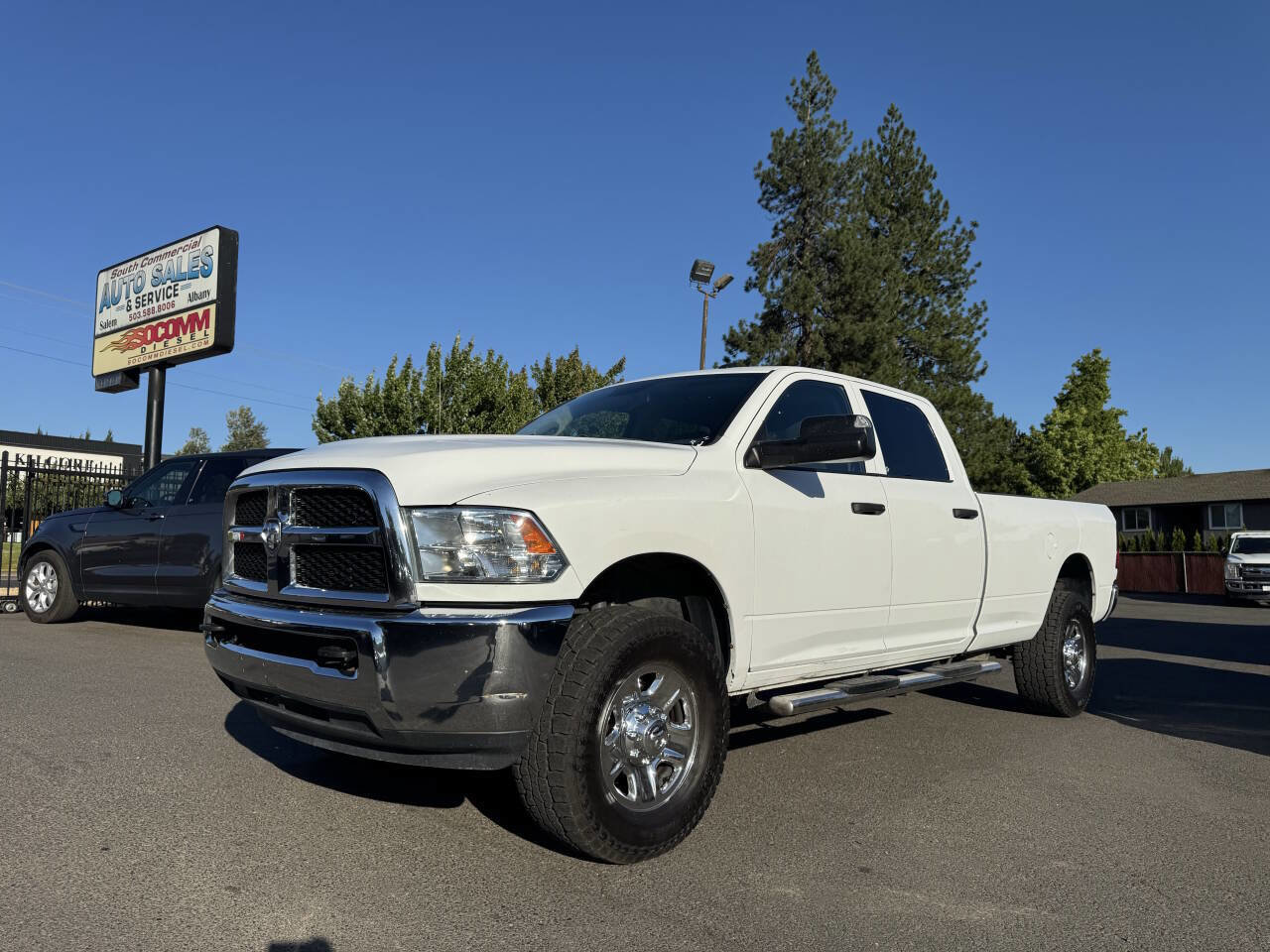 Used 2018 RAM 2500 Tradesman w/ Chrome Appearance Group image 1