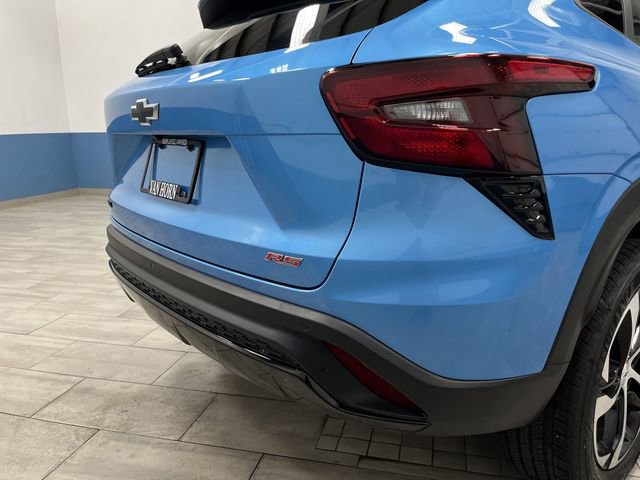 Used 2025 Chevrolet Trax RS w/ Sunroof Package image 30