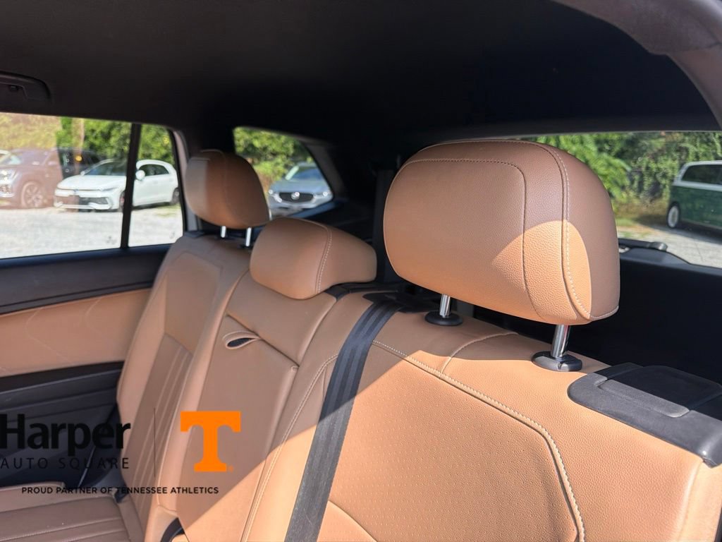 Used 2022 Volkswagen Tiguan SE FWD image 9