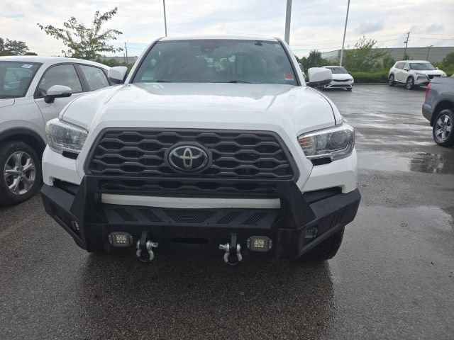 Used 2021 Toyota Tacoma TRD Off-Road AWD/4WD image 3
