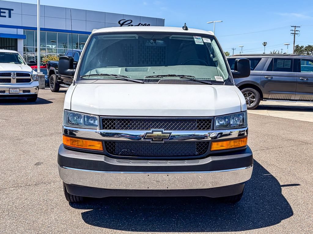 New 2025 Chevrolet Express 3500 w/ Driver Convenience Package RWD image 6