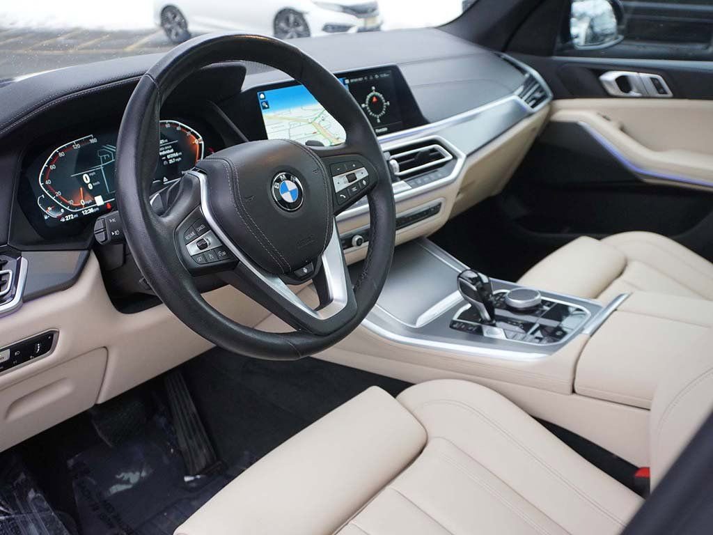 Used 2022 BMW X5 xDrive40i w/ Premium Package AWD/4WD image 34
