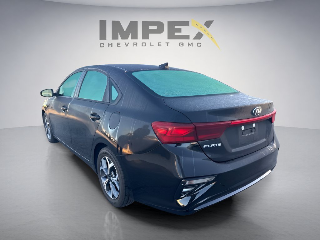 Used 2019 Kia Forte LXS FWD image 3