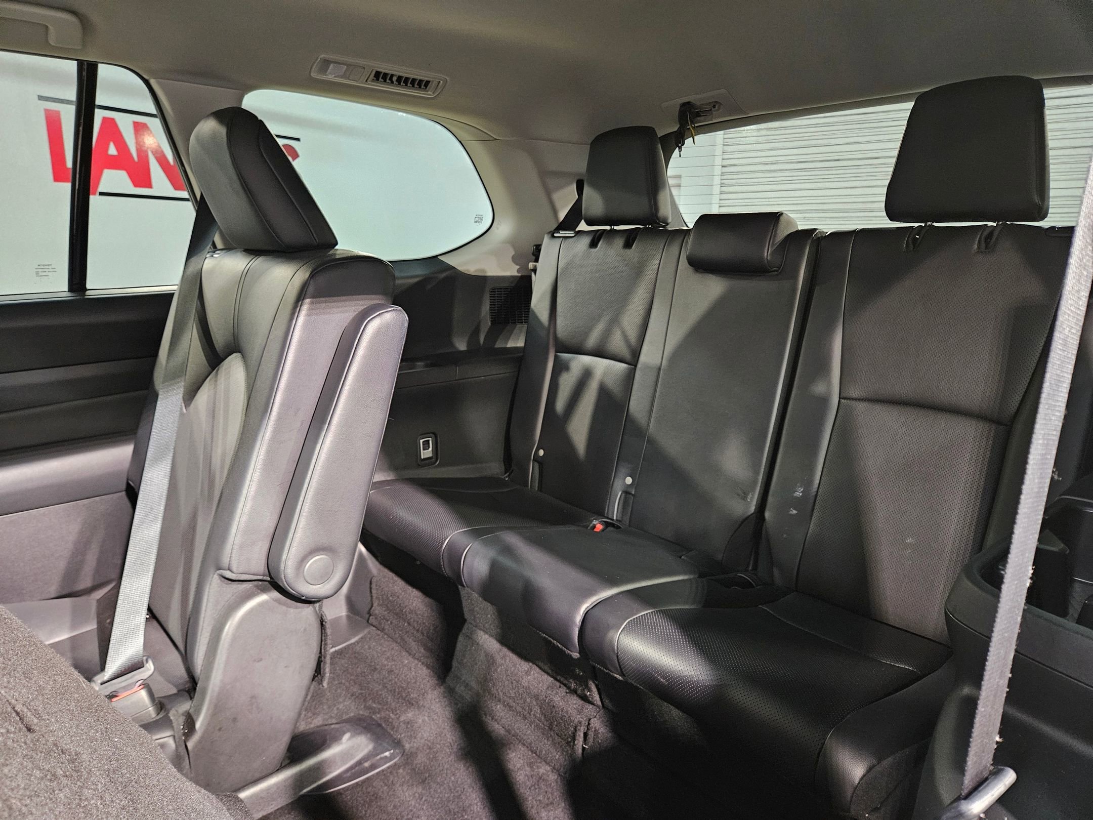 Used 2025 Toyota Grand Highlander AWD image 37