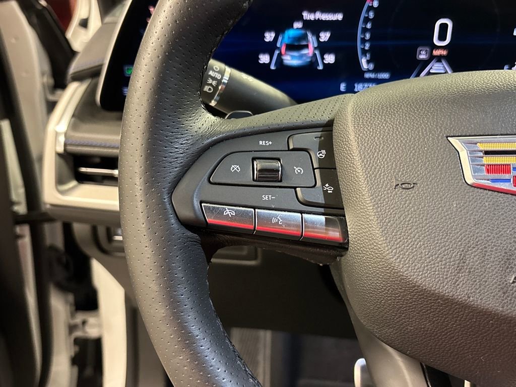 Used 2024 Cadillac XT4 Sport w/ Cold Weather Package FWD image 30
