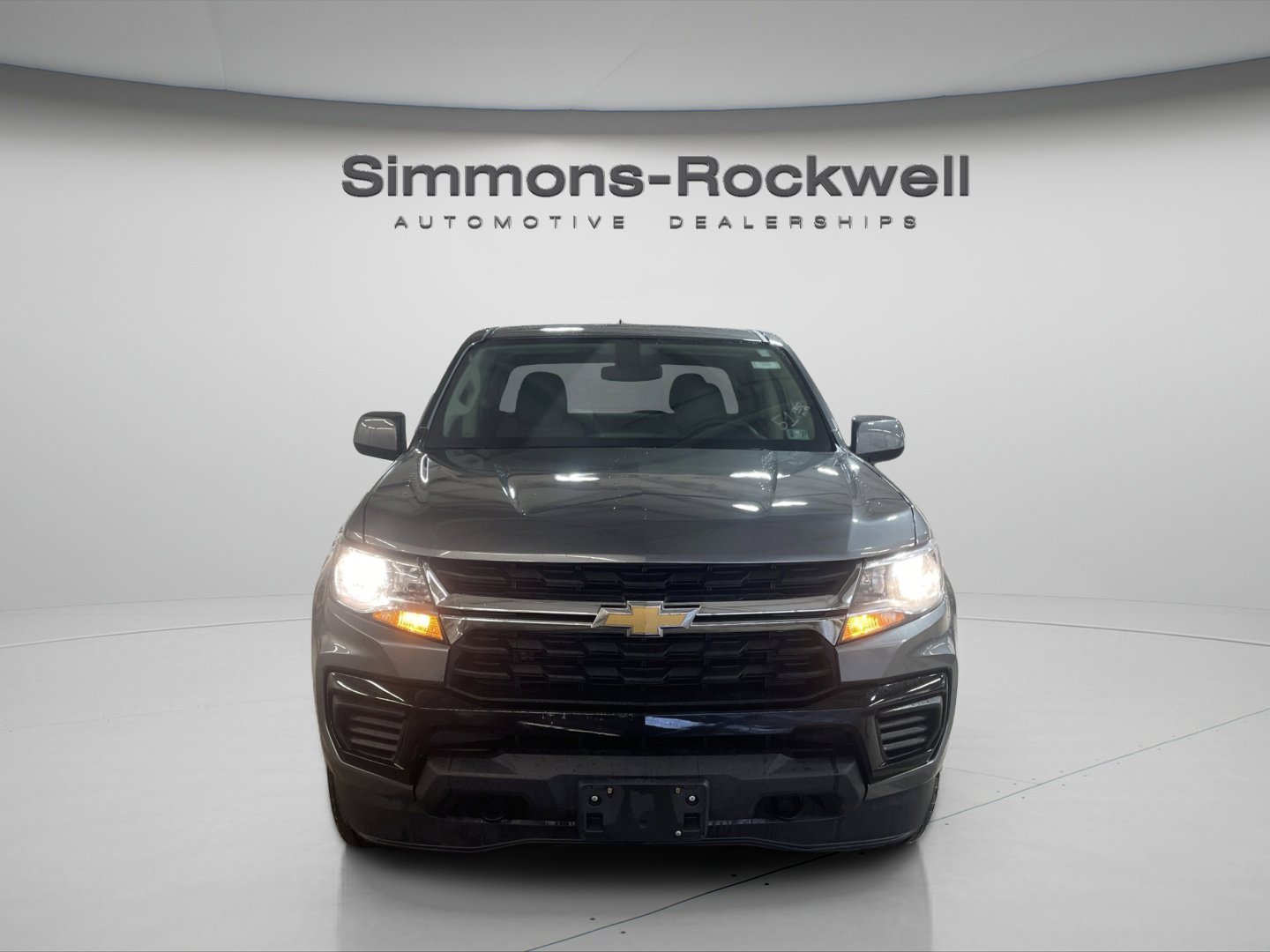 Used 2022 Chevrolet Colorado W/T w/ WT Convenience Package AWD/4WD image 2