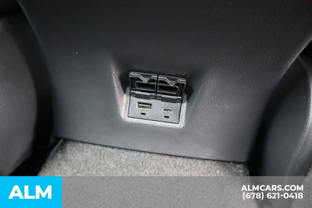 Used 2025 Toyota Camry SE image 22