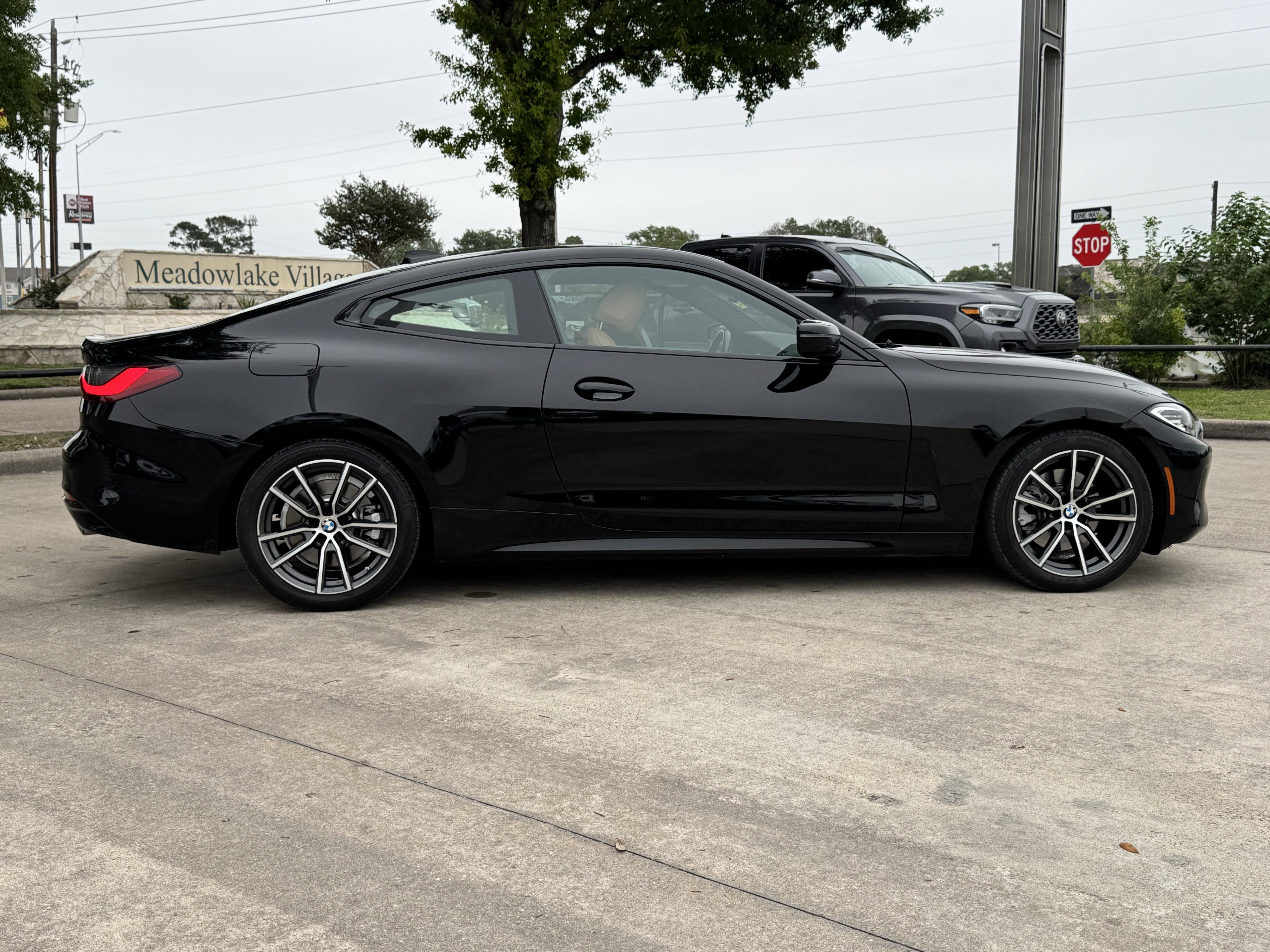 Used 2022 BMW 430i Coupe w/ Convenience Package RWD image 7