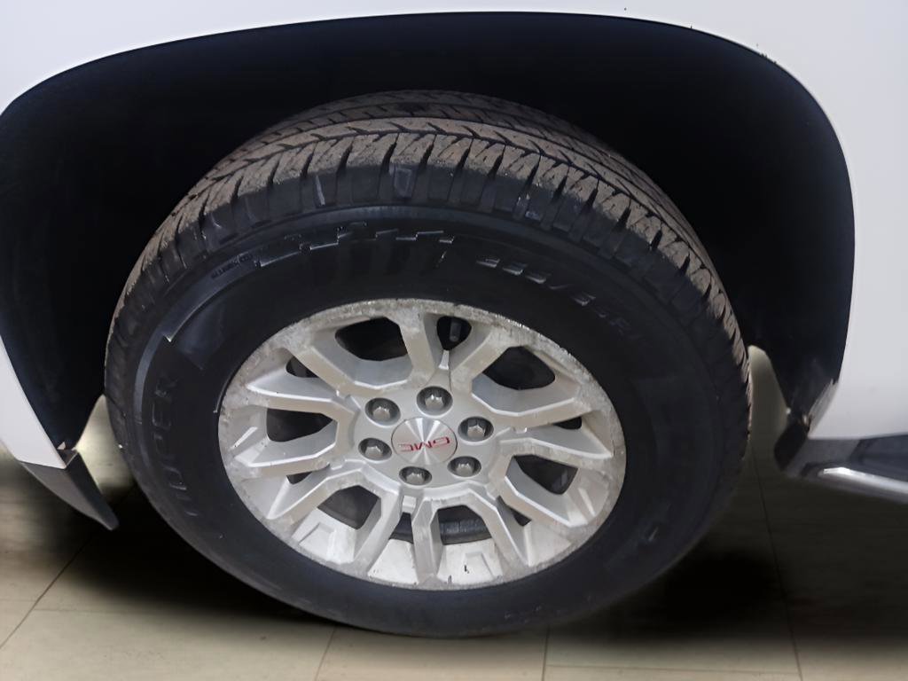 Used 2015 GMC Yukon XL SLE w/ Convenience Package image 11