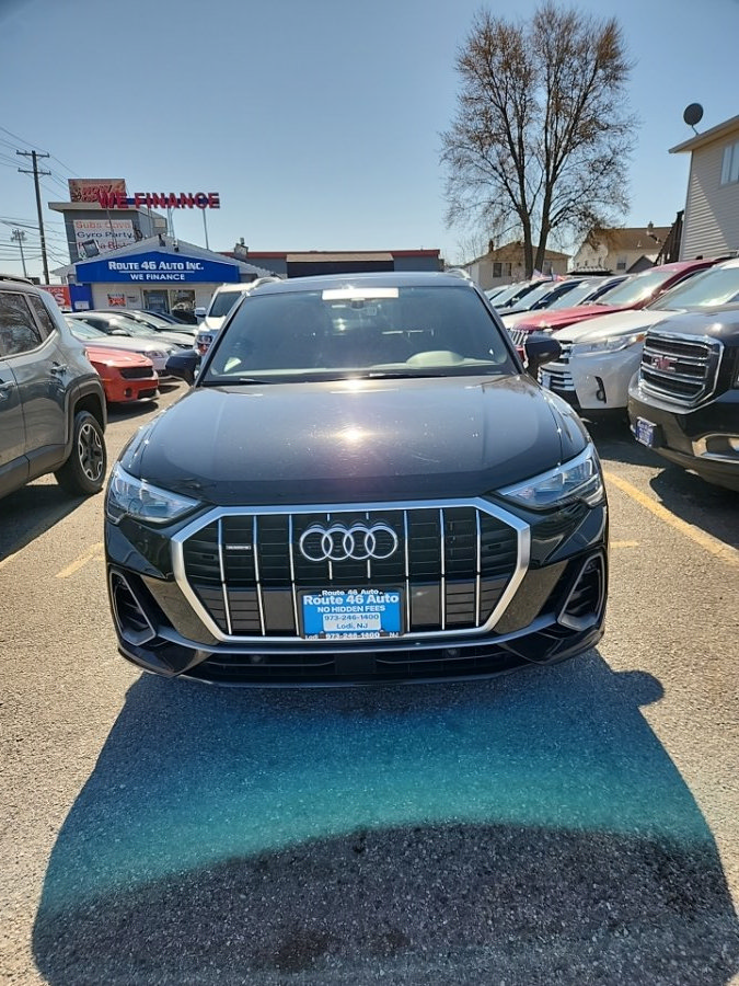 Used 2021 Audi Q3 2.0T Premium w/ Convenience Package AWD/4WD image 2