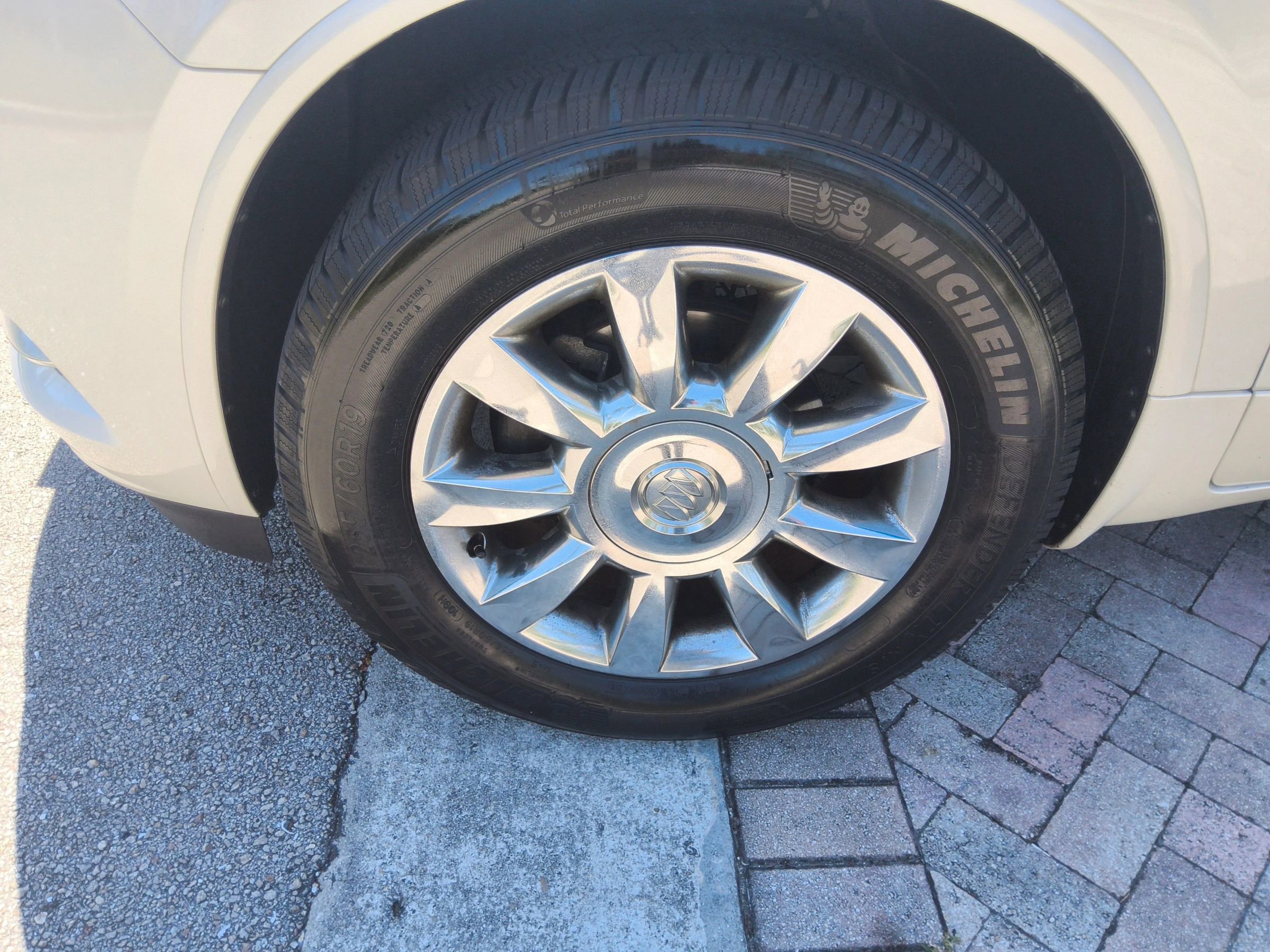 Used 2014 Buick Enclave Premium w/ Trailering Provision Package FWD image 51