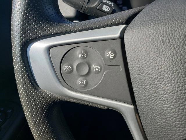 Used 2023 GMC Terrain SLE w/ Driver Convenience Package image 21