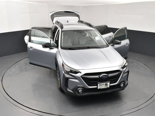 Used 2023 Subaru Outback Premium AWD/4WD image 25