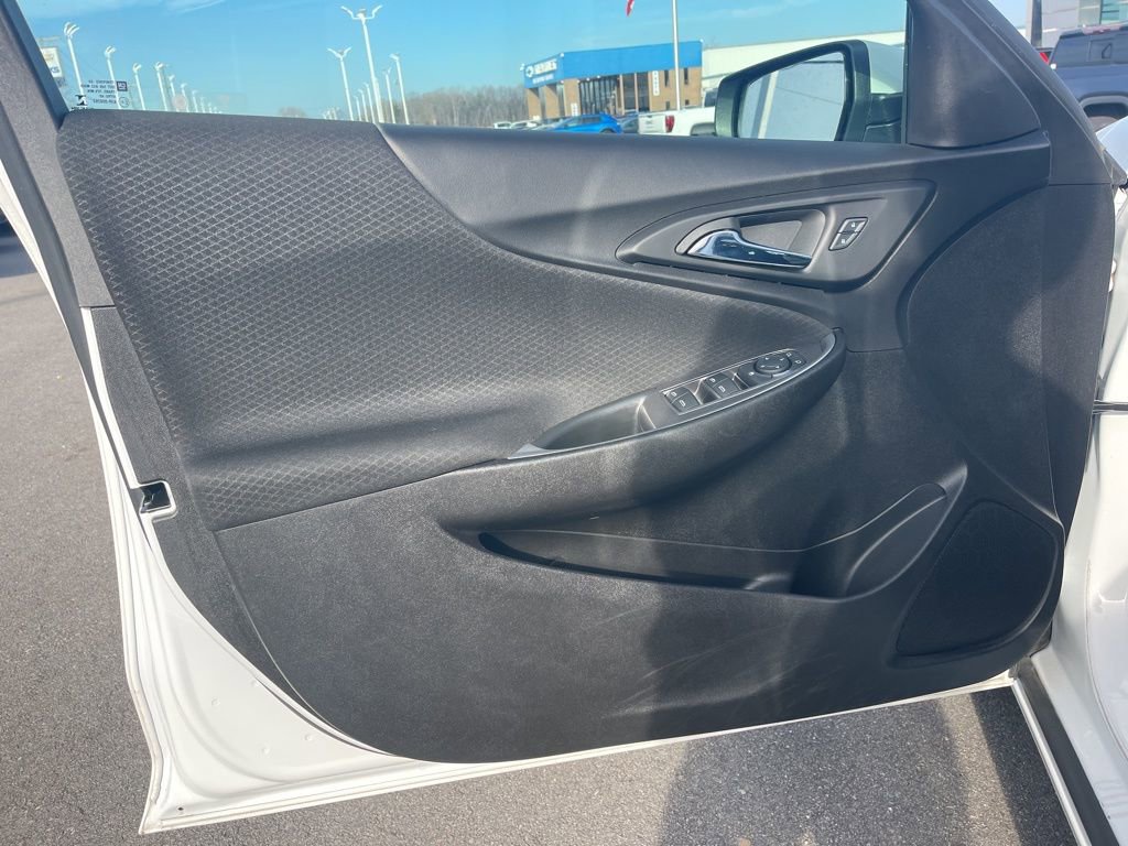 Used 2024 Chevrolet Malibu LT image 9