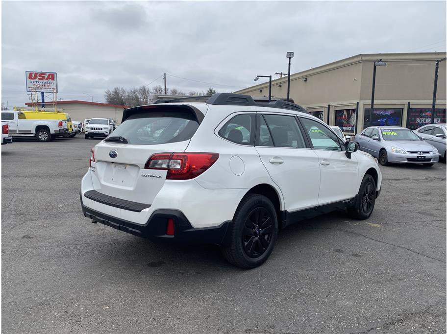 Used 2018 Subaru Outback 2.5i AWD/4WD image 5