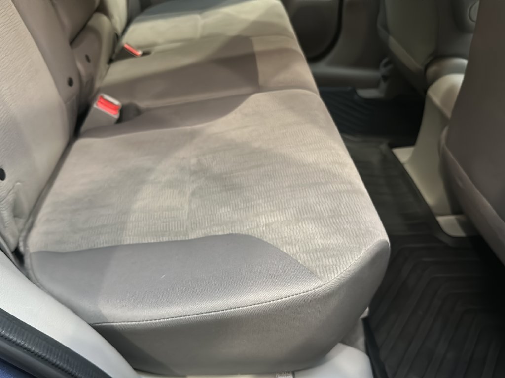 Used 2013 Honda CR-V LX image 19