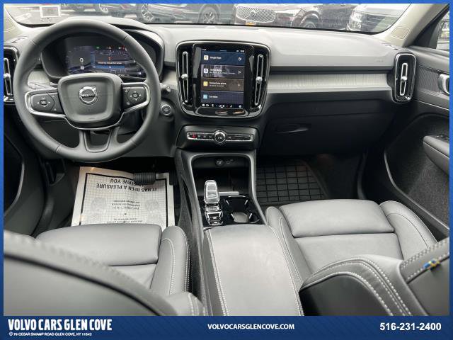 Used 2025 Volvo XC40 B5 Plus w/ Protection Package Premier image 13