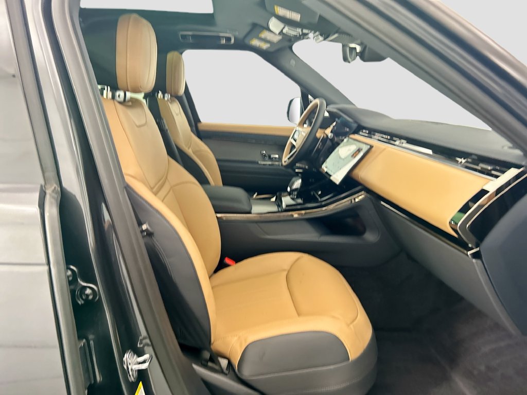 New 2026 Land Rover Range Rover Sport Dynamic SE AWD/4WD image 19