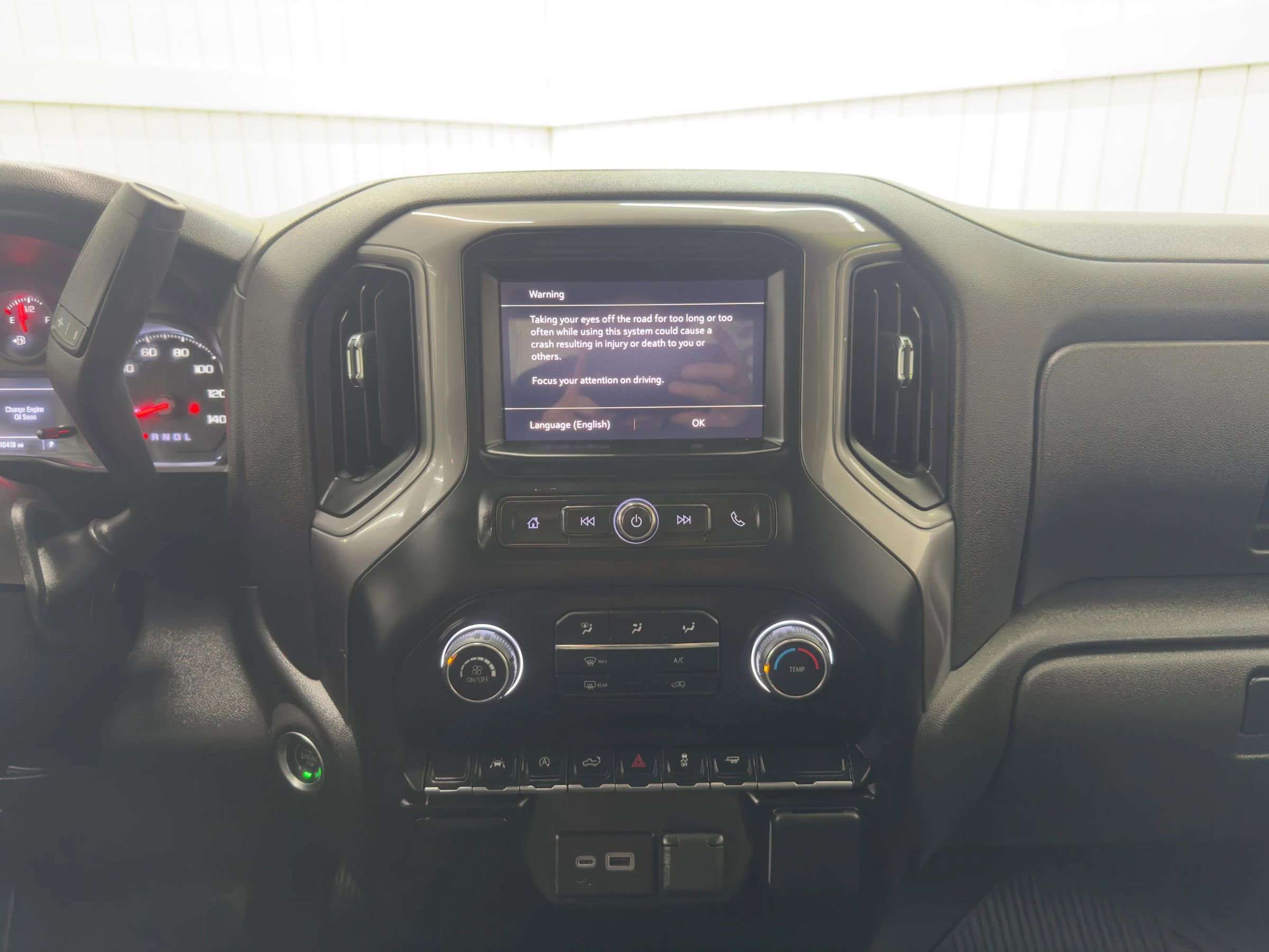Used 2024 Chevrolet Silverado 1500 Custom RWD image 18